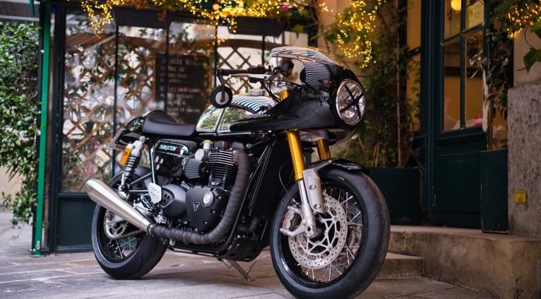 THRUXTON CHROME EDITION